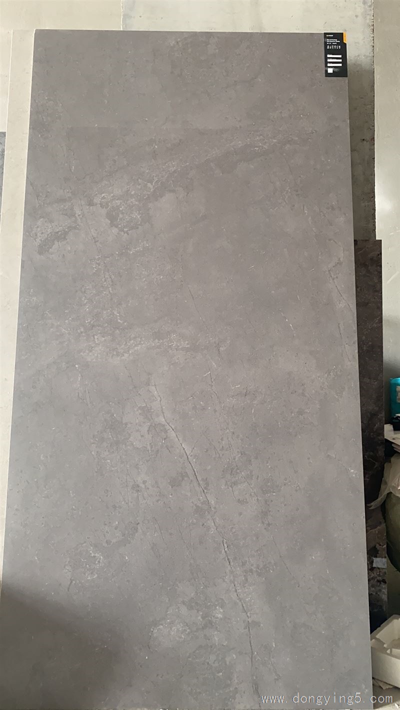 東城倉庫處理出售一批家裝工裝瓷磚庫存