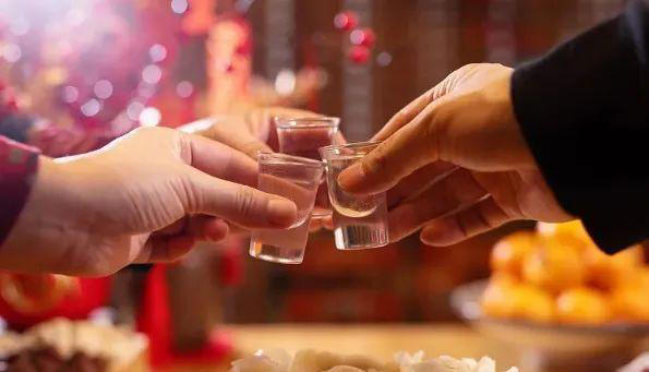 饅頭是肝病的“發(fā)物”？再三提醒：這4種食物，真的應該少吃！